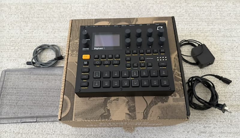 Elektron Digitakt II + Decksaver… Elektron Digitakt II with Decksaver | Reverb
