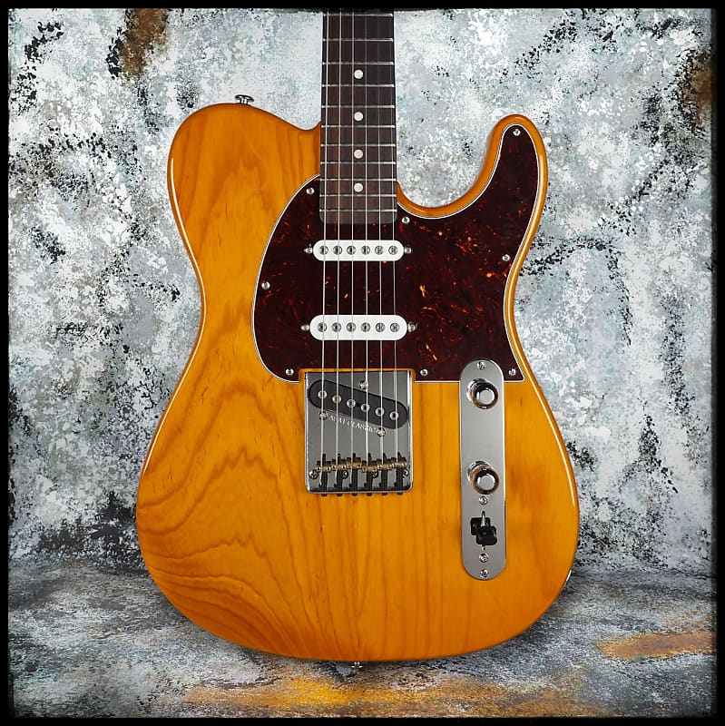 G&L ASAT Classic S in Honey Guitar #CLF2010212 | Reverb Canada