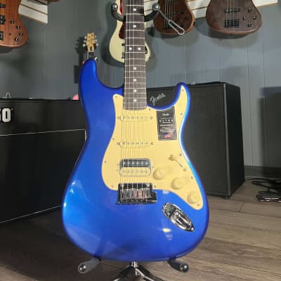 Fender American Ultra Stratocaster HSS Cobra Blue w/ Rosewood Fretboard image 1