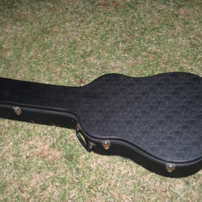 1970s Ventura Dreadnought HS Case for 6 or 12 string acoustic guitar (NO guitar) black ext/gold int image 5
