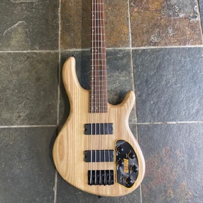 Cort Action Bass V Deluxe Plus - Open Pore | Reverb Deutschland