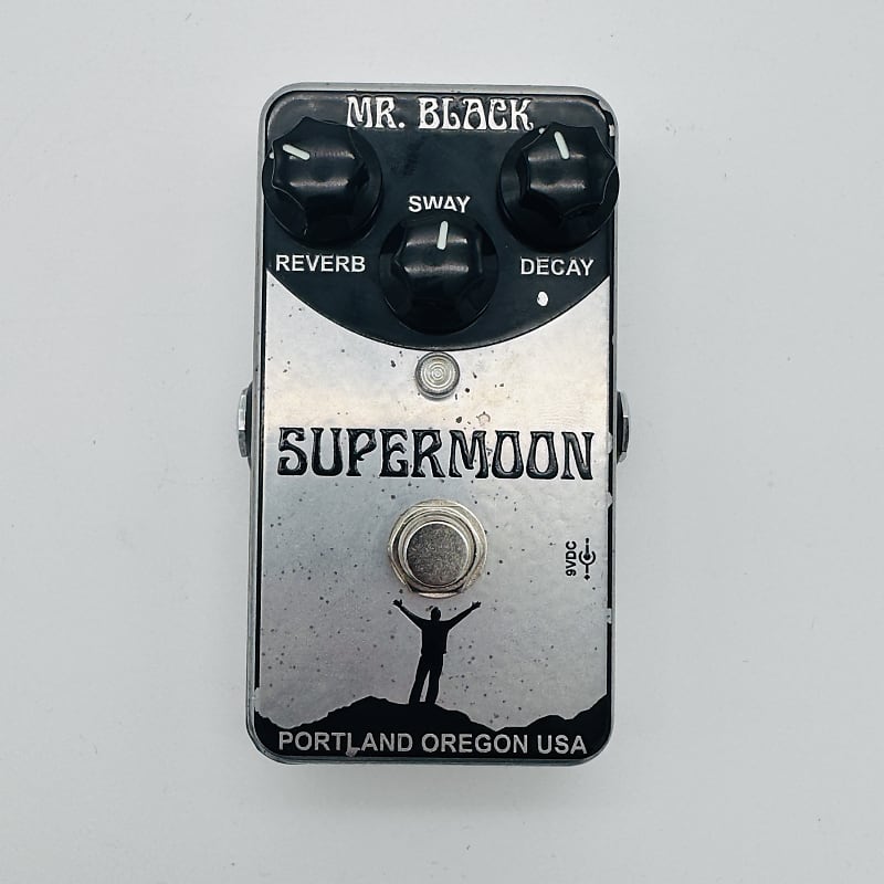 Mr. Black Supermoon Chrome