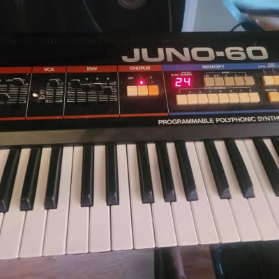 Roland Juno-60 61-Key Polyphonic Synthesizer 1982 - 1984 - Black