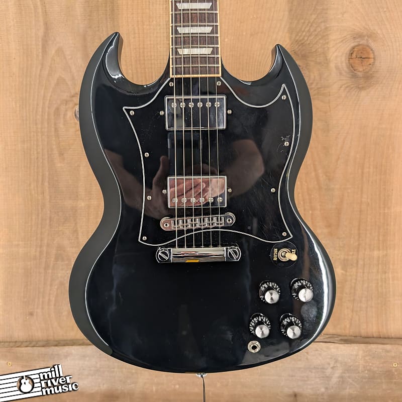 Gibson SG Standard T Black 2016 with Hard Case