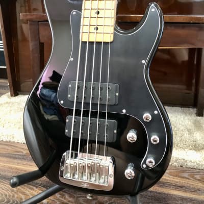 G&L Tribute Series M-2500 Bass w/ Case for sale