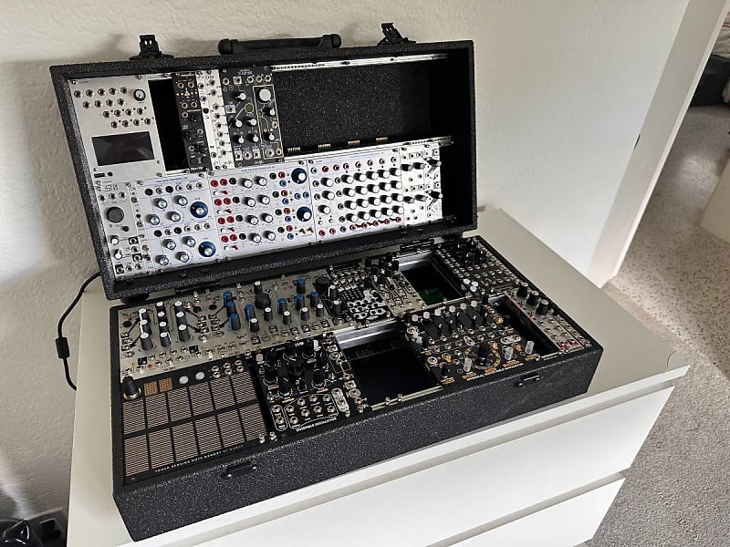 Elite Modular 12U Make Noise ユーロラックケース - 鍵盤楽器