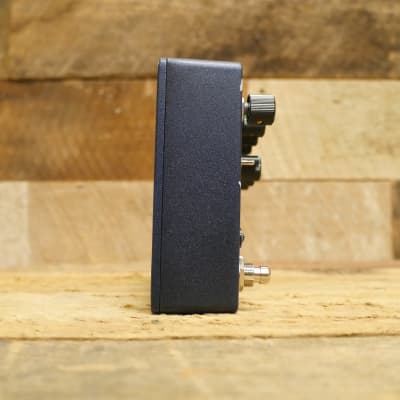 Walrus Audio Descent Reverb / Octave Machine | Reverb Walrus Audio Descent Reverb / Octave Machine | Reverb