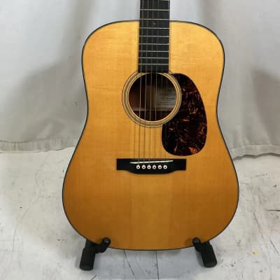 Martin D-18 GE 2004年 Martin - D-18 GE Used 2004 Acoustic Guitar with original