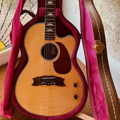1994 Gibson Les Paul Orville Butterfly Oval Custom 1994 Gibson Les Paul Orville Butterfly Oval Custom
