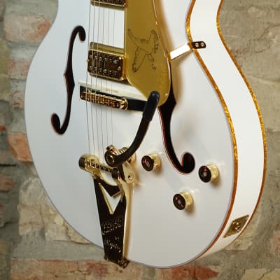 GRETSCH G6136T White Falcon Players Edition Hollow Body Single Cut