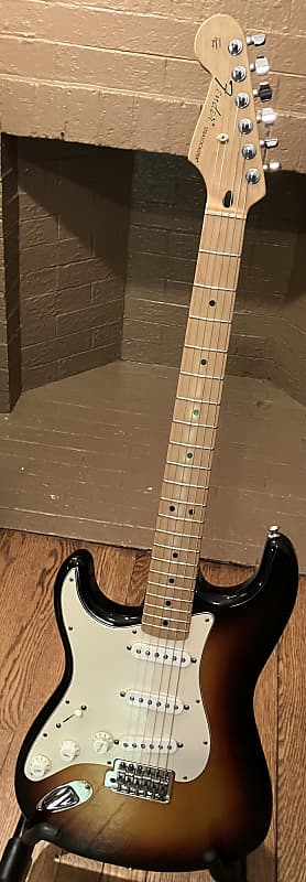 Fender Standard Stratocaster Left-Handed 2006 - 2017 | Reverb
