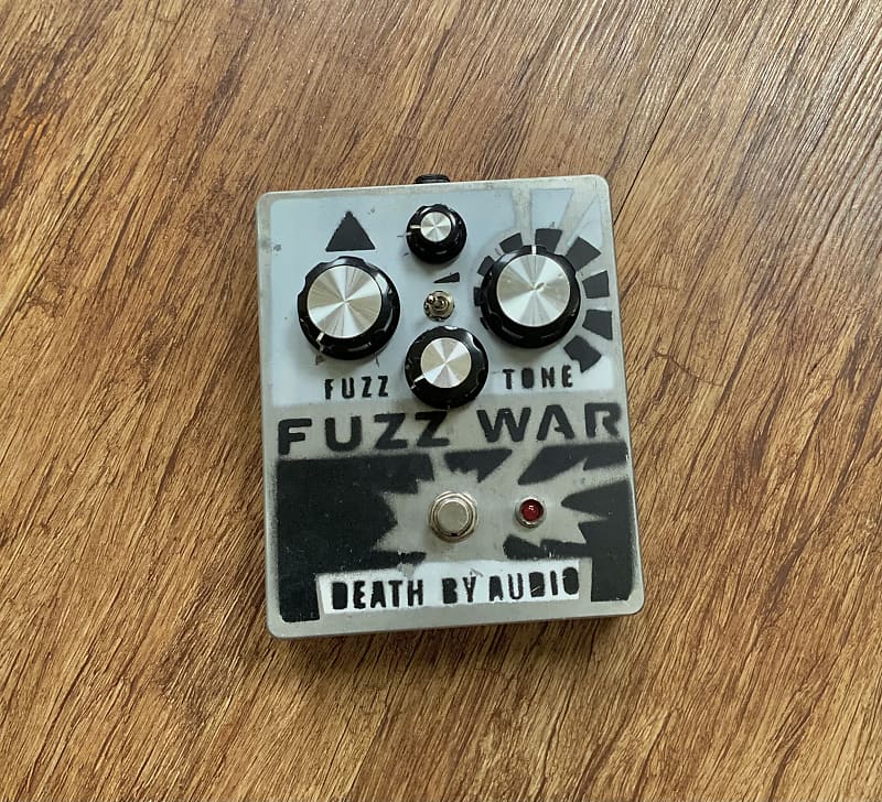 Death By Audio Fuzz War