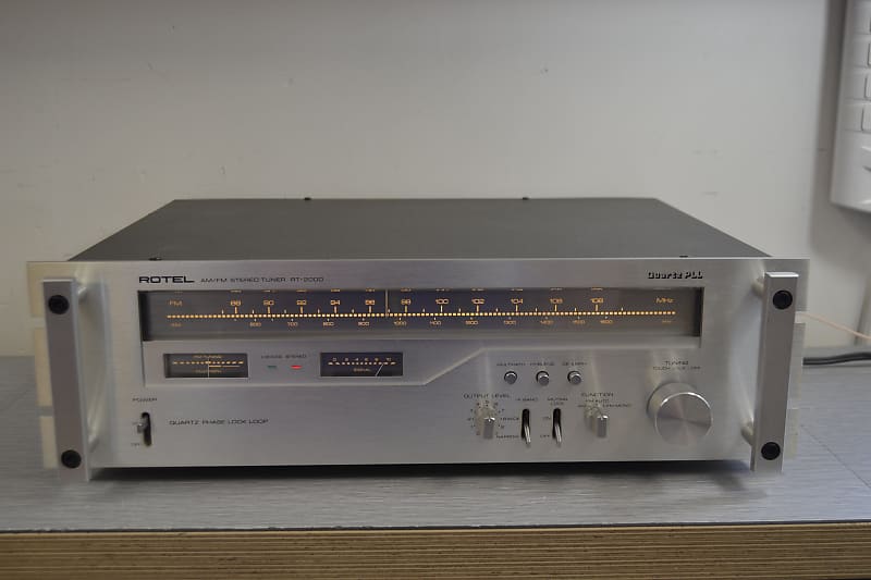 Rotel RT-2000 Stereo Tuner - 1978  			