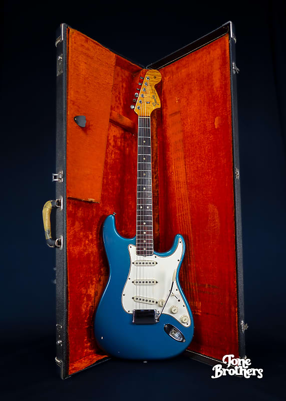 FENDER USA stratcastarZシリアル2000年 シリアルナンバーから読み解く楽器の製造年【Fender 1976～ 編