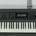 Kurzweil K2000 61-Key Digital Synthesizer Keyboard Music Workstation V.A.S.T.
