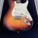 Fender American Vintage '65 Stratocaster 2014 - 2016 3-Color Sunburst