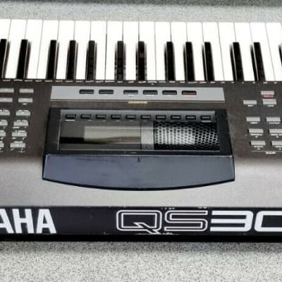 Yamaha QS300 Music Production Synthesizer image 2
