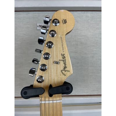 Fender Player Series Stratocaster MN TP 3-Tone Sunburst - Fender image 4