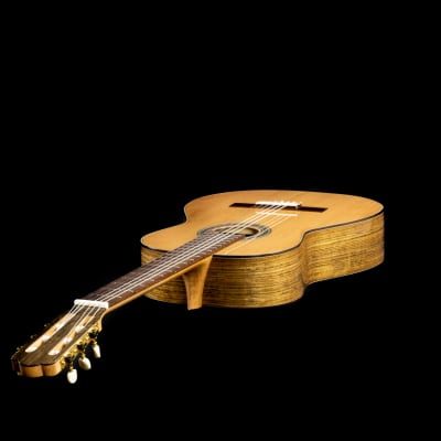 David Duyos - Cedar luthier handmade guitar - French Polish 2024 - French polish image 5