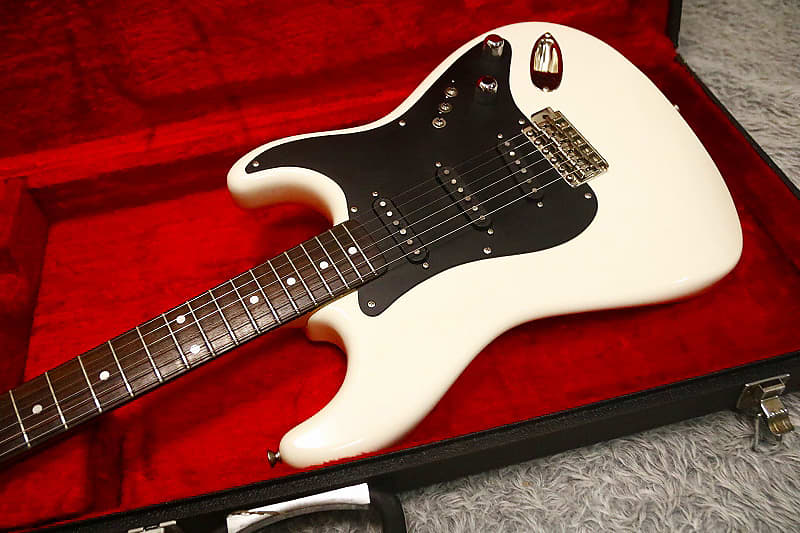 Vintage 1981 made Greco SPACY Sound Stratocaster SE-500J