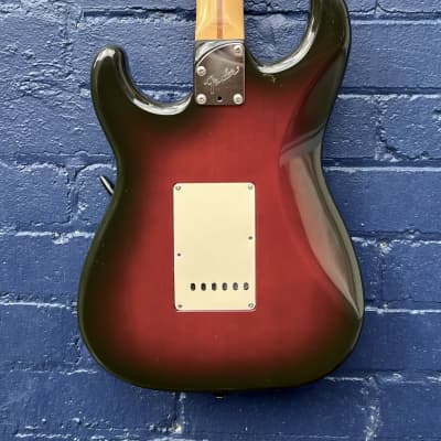 Fender Stratocaster - Medium Scale - STM-60R - "E Series" - MIJ - 1984 - 2 Tone Burst image 9