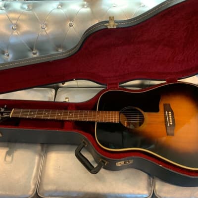 Gibson  J45 Deluxe    with Original Gibson Case 1980 image 1
