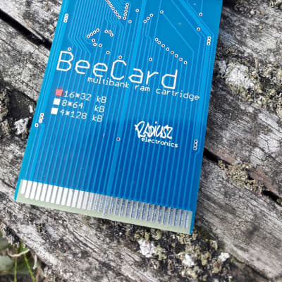 Radiusz Electronics  Bee-Card / MCR-03 Multibank RAM Cartridge  2020 image 6