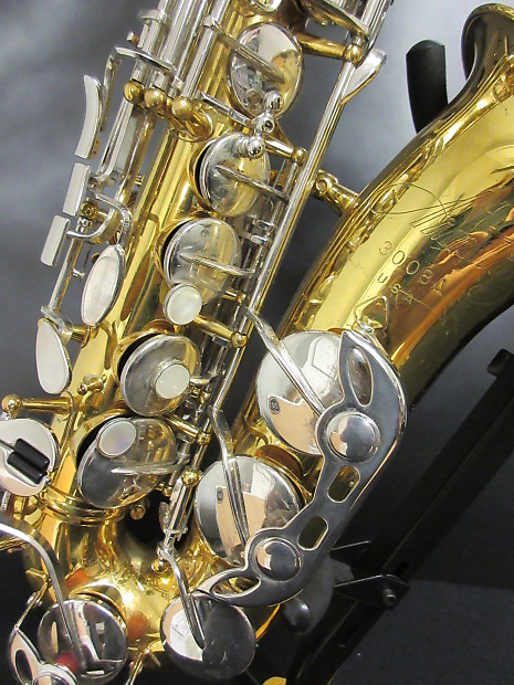 Armstrong 3008A Student Alto Saxophone w Hardshell Case