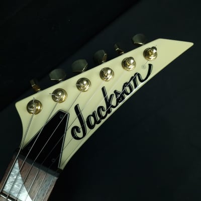 Jackson RR5 Rhoads Pro 2007 Ivory with Black Pinstripes Made in Japan Neck Through Seymour Duncan JB and Jazz pickups image 6