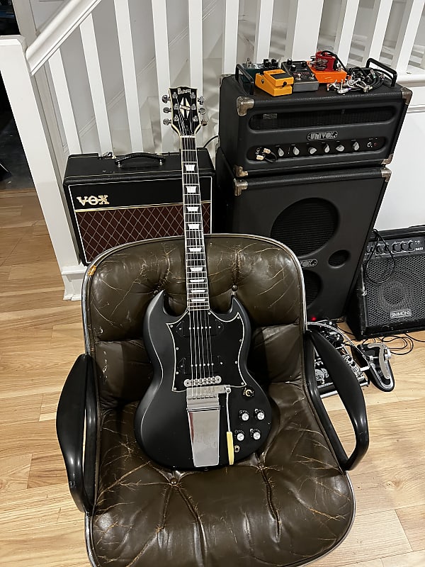 Burny SG Deluxe - Black image 1