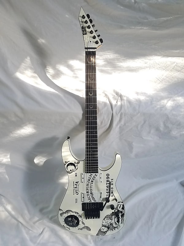 ESP KH-2 Ouija Kirk Hammett Signature image 1