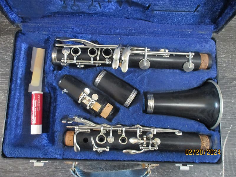 Buffet Crampon E11 wood Clarinet .  Made in Germany image 1
