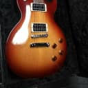 Gibson Les Paul  2021 Tribute, Cherry Sun Burst Vintage gloss, Pro Buckers TONE