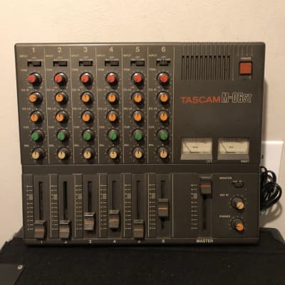 TASCAM M-06 ミキサー s-l400.jpg