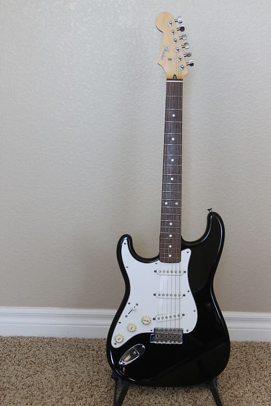 1995 Lefty Fender Stratocaster Standard ST362 3S LH RW L/C