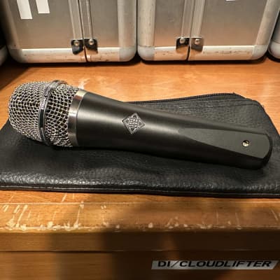 Telefunken M80 Supercardioid Dynamic Handheld Vocal Microphone