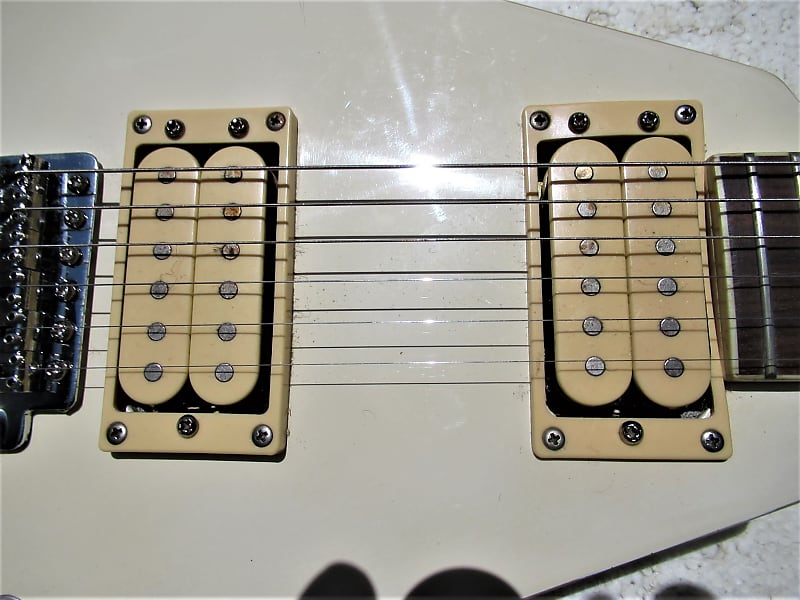Cort V Guitar, 1980's, White, Wang Bar, Binding, Powerful