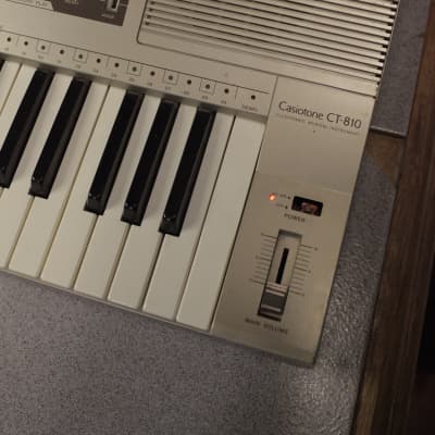 Casio CT-810 Casiotone 49-Key Synthesizer