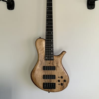 Marleaux MBass 5 2020 - Natural - spalted Maple Signature Top image 2