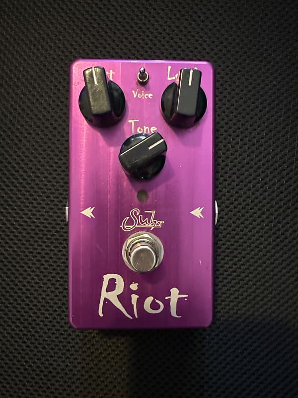 Suhr Riot