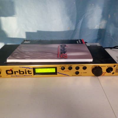 E-MU Systems Orbit 9090 V2 'The Dance Planet' Rackmount 32-Voice Synthesizer 1996 - Yellow