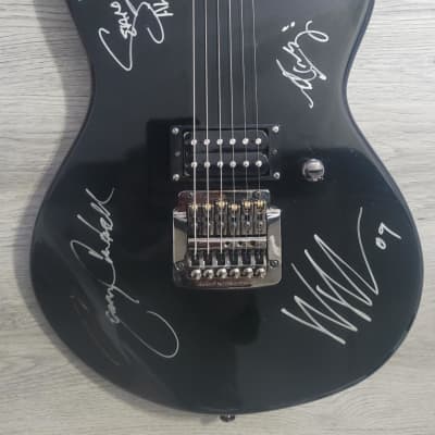 G&L AUTOGRAPHED Tribute Rampage SIGNED by Alice In Chains full band image 7