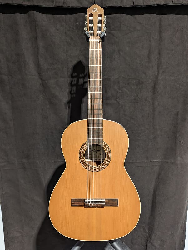 Ortega R180 Traditional Classical Nylon 6-String Guitar w/ | Reverb