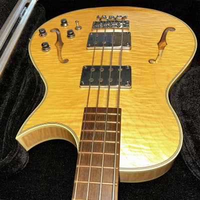 Warwick Master Built  Star Bass Singlecut Maple, 4-String -  Natural Transparent Satin image 11