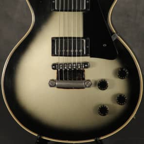 Gibson Les Paul Custom left over tremolo route 1981 Silverburst image 1