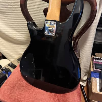 Series 10 4 string bass guitar - Black image 10