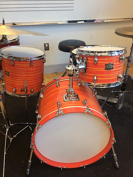 Yamaha club custom orange swirl top