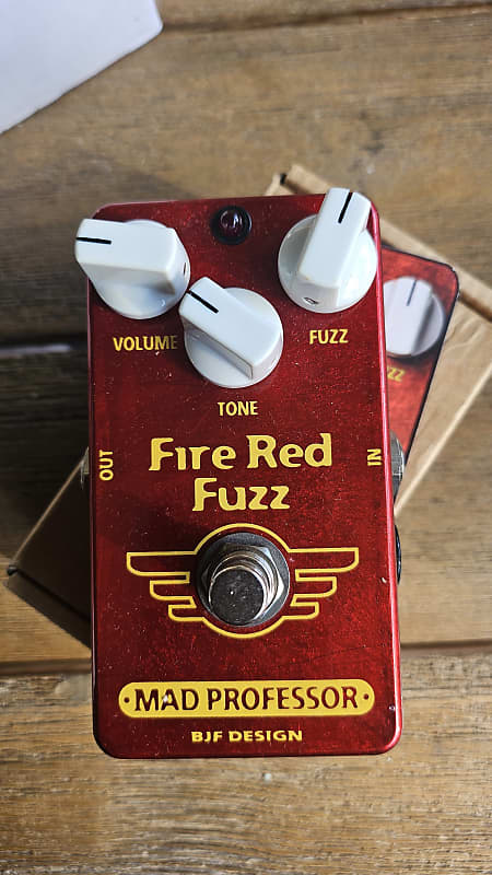 Mad Professor Fire Red Fuzz