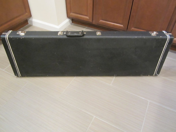 Musicman bass case clearance