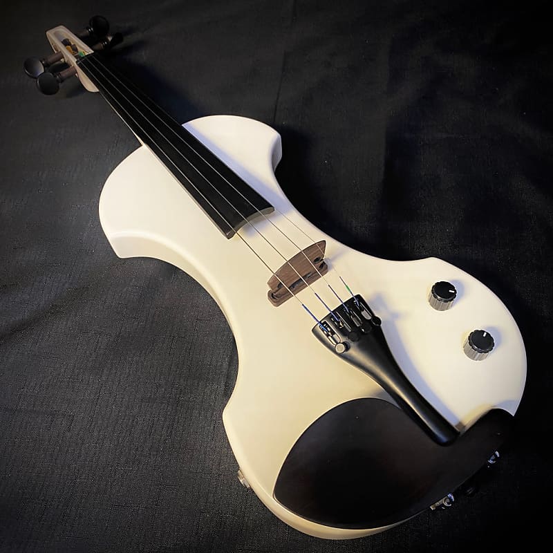 Used Fender FV-1 Electric Violin - White w/ Case 062722